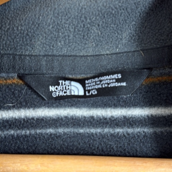 The North Face Gray/Orange/White Striped Fleece 1/4-Zip Jacket Men’s Size Large - Picture 2 of 6